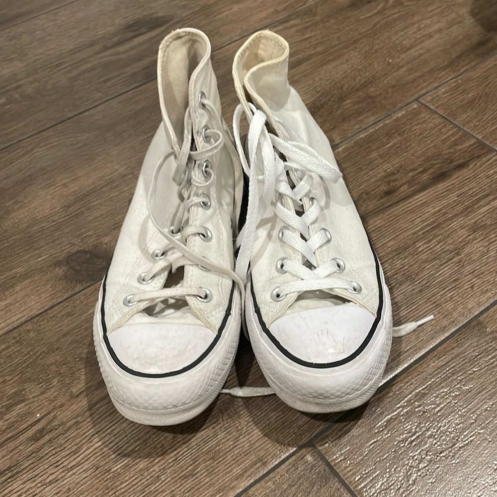 Women’s platform hightop converse sz. 8